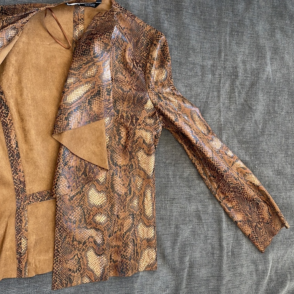 Jacket - Picture 2 of 3